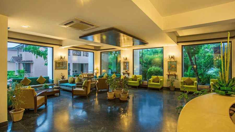 An image of a lobby with many seating arrangements - The Riverview Retreat,  Corbett