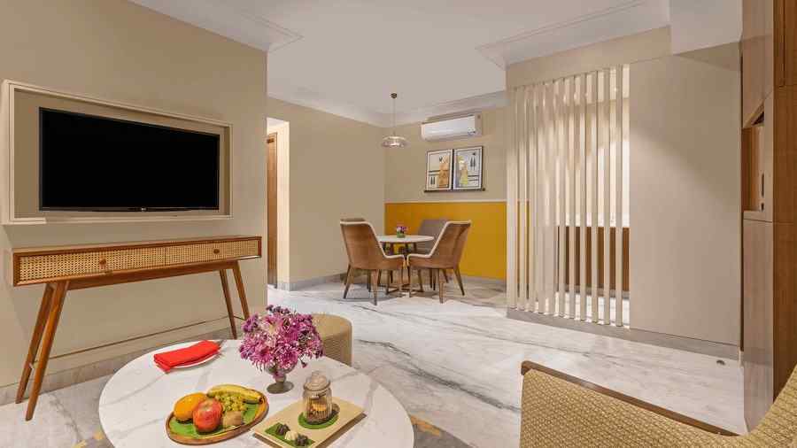 2 BR Royal Apartment Living room