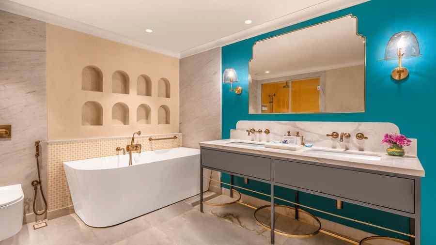 Superior Royal Bathroom 2