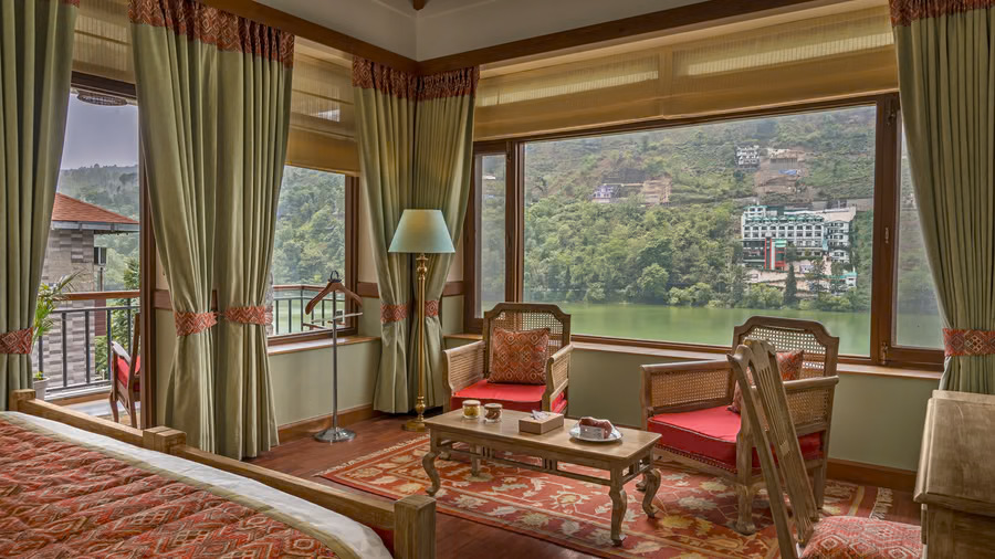 Interior with a lake view at Fishermen's Lodge, Bhimtal